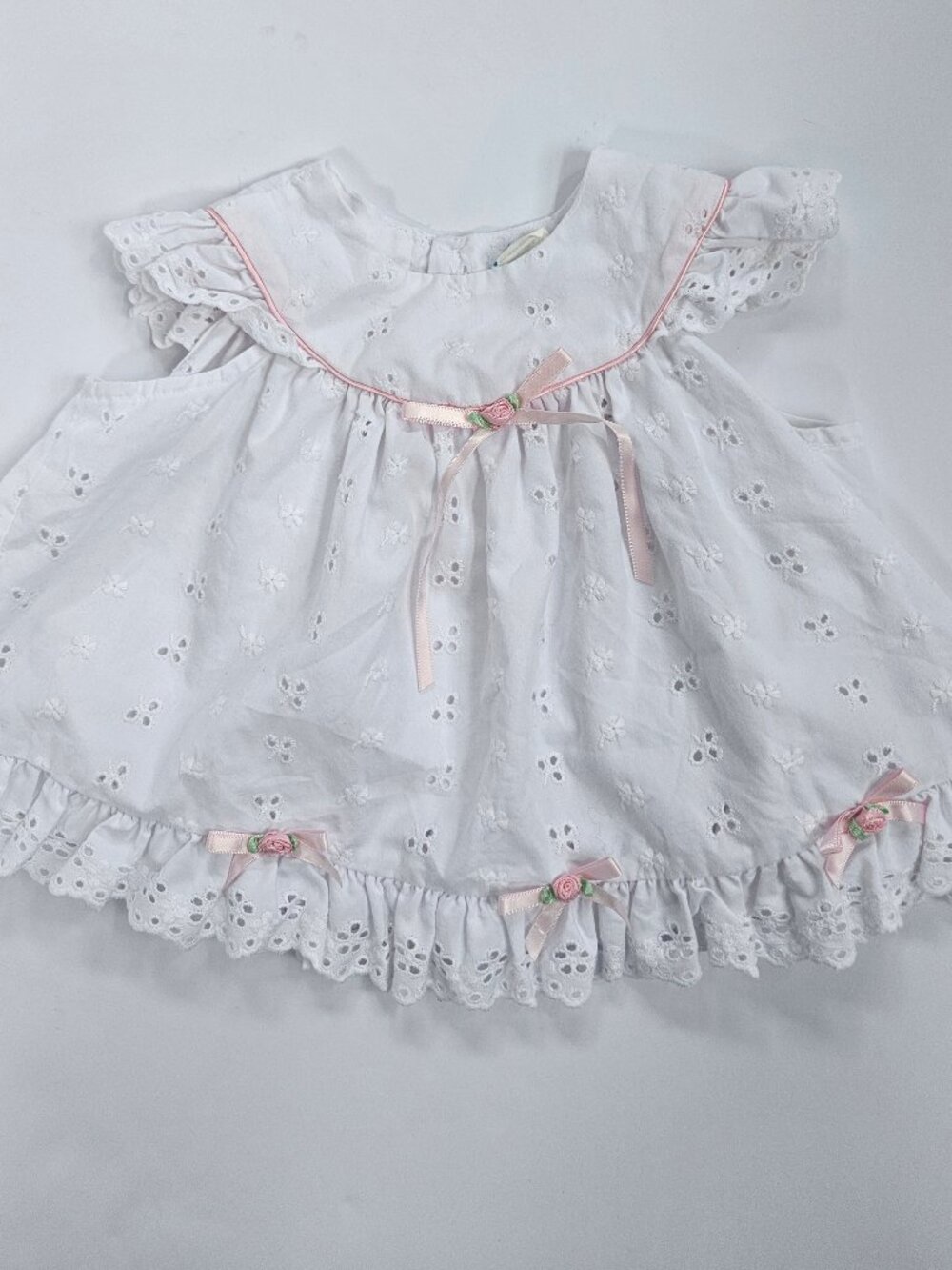 VINTAGE Baby Togs White Eyelet Lace Ruffle Dress Pink Ribbon Ros Sz 6-9M